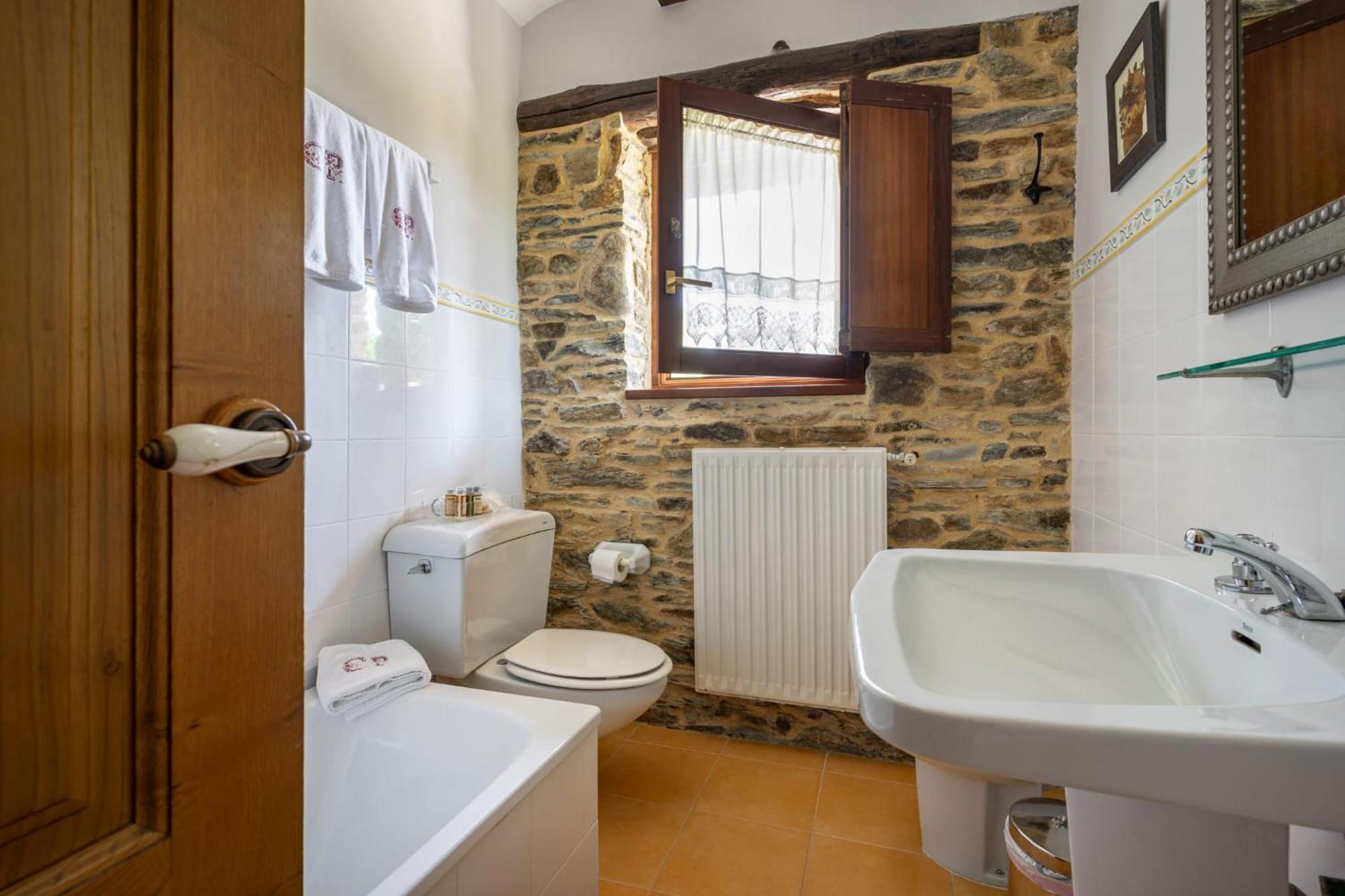 Casa Peleyon 2*